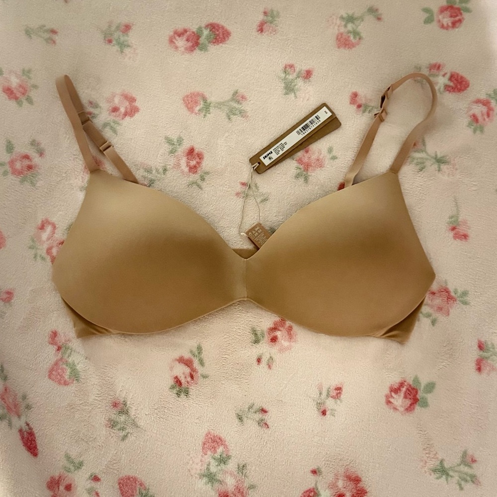 SKIMS Wireless Plunge Push-up ohcre color Bra